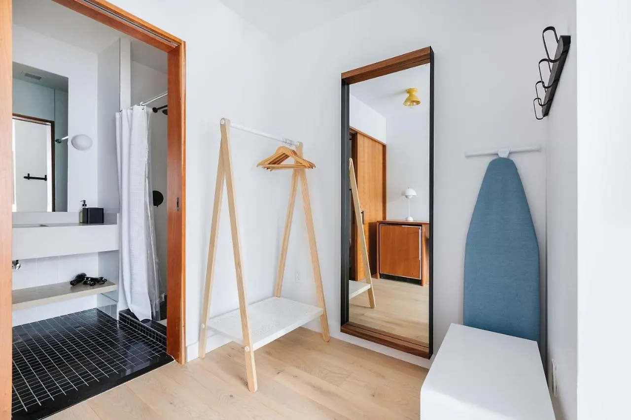 Placemakr Wall Street New York 4*,